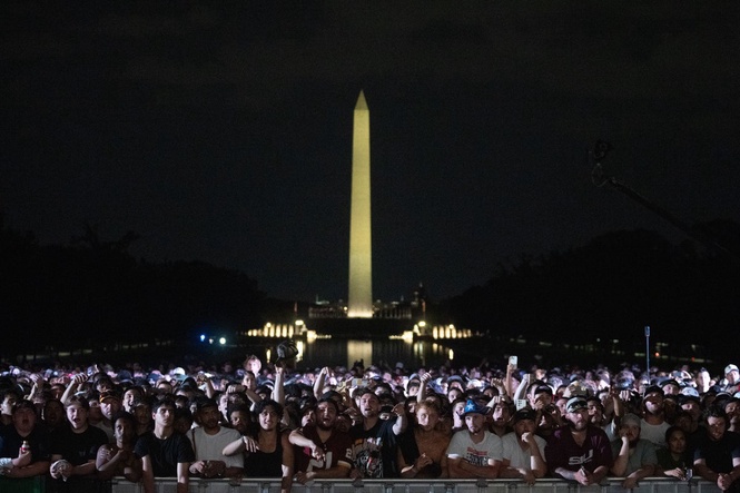Inside the crowd drawn to Trump's unusual UFC fight night at the White House