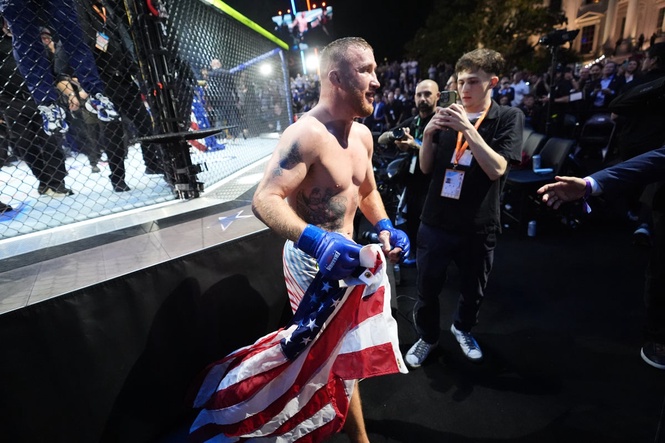UFC Freedom 250 LIVE results: Justin Gaethje stuns Ilia Topuria at White House with bludgeoning display