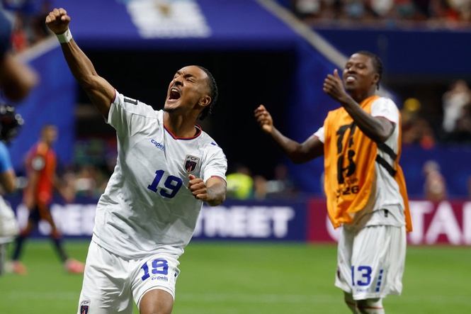 Cape Verde holds Spain to a surprising 0-0 draw in the country's World Cup debut