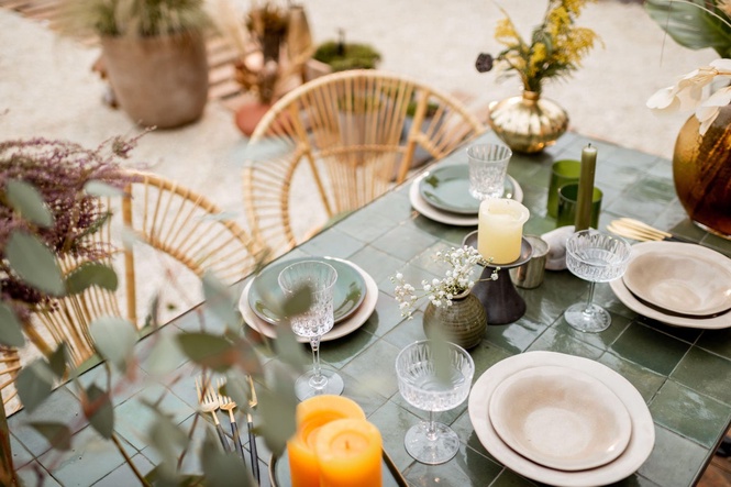 The ultimate summer hosting checklist: What to do before guests arrive