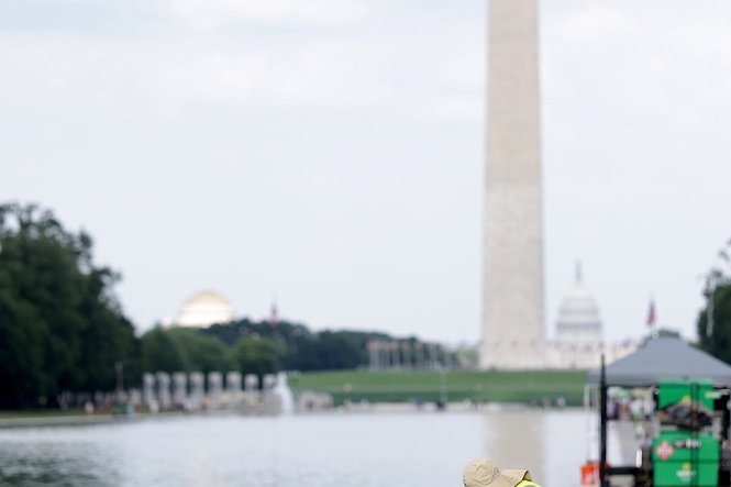 Trump admin points finger at Obama as algae takes over reflecting pool
