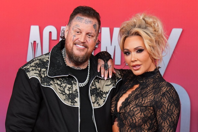 Bunnie Xo says she and Jelly Roll are ‘still having a baby together’ amid divorce