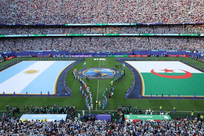 Argentina vs Algeria LIVE: Lionel Messi has early goal disallowed as La Albiceleste take charge of World Cup clash