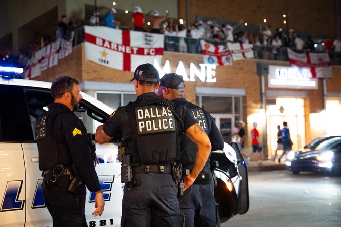 England fans ignore police pleas to leave Dallas pub after drinking 5,000 beers