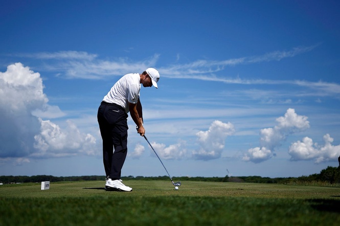 US Open organisers reduce Shinnecock Hills threat amid concern over high winds