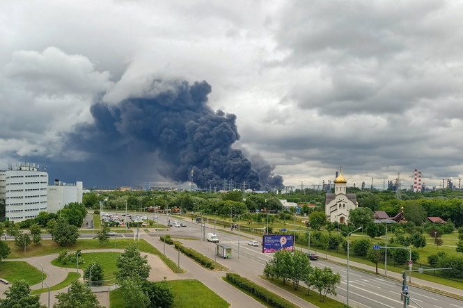 Ukraine-Russia war latest: Putin claims he is ready for peace talks after Kyiv’s refinery strikes spark fuel shortages