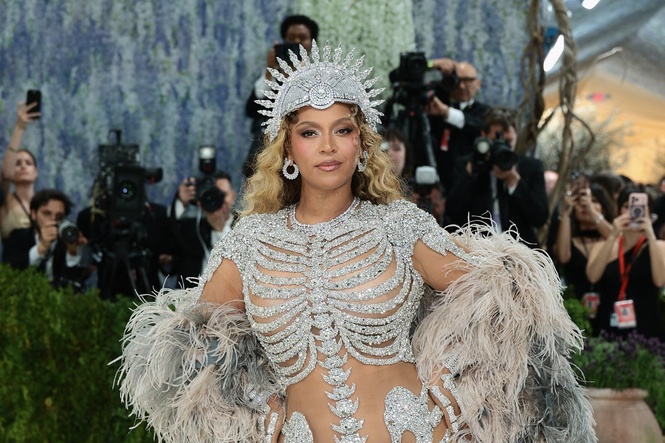 Two men deny burgling Tottenham stadium during Beyonce concert