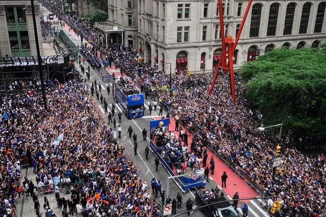 Photos of the New York Knicks parade