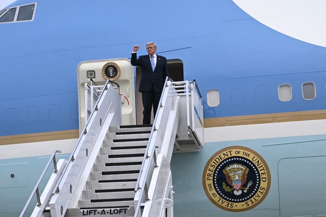 Palm Beach airport changing its name to honor Trump hit with flood of messages – including a bomb threat demanding $30M
