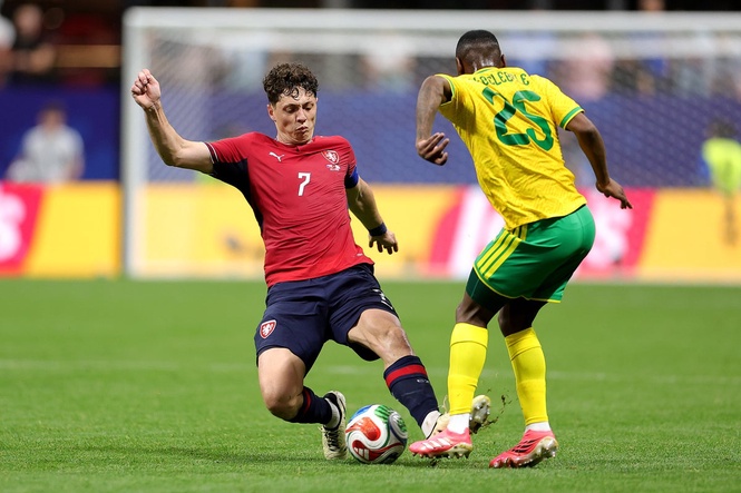 Czech Republic and South Africa on brink of World Cup exits after stalemate