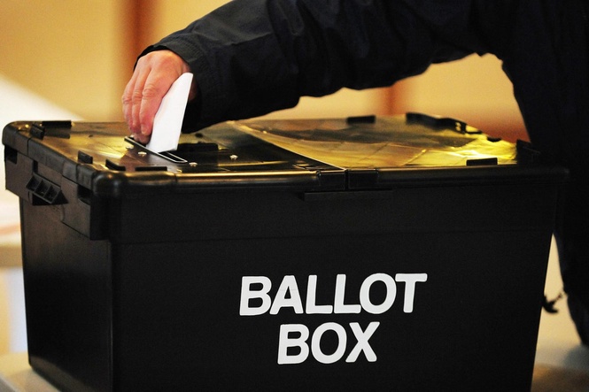 Polls close in two Scottish by-elections