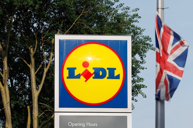 Lidl gets around strict liquor-selling rules – by opening a pub