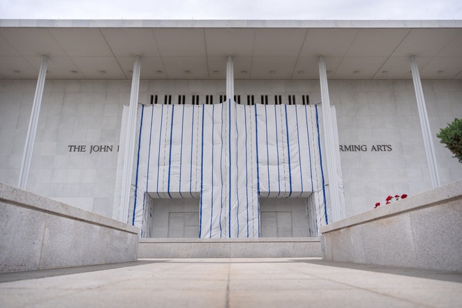 Kennedy Center says it isn't required to reschedule shows after judge blocks 2-year closure
