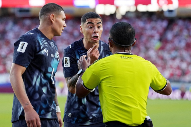 Why did Miguel Almiron get a red card? New Fifa rule explained