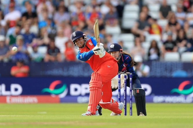 Sophia Dunkley survives three dropped catches to guide England towards T20 World Cup semi-final