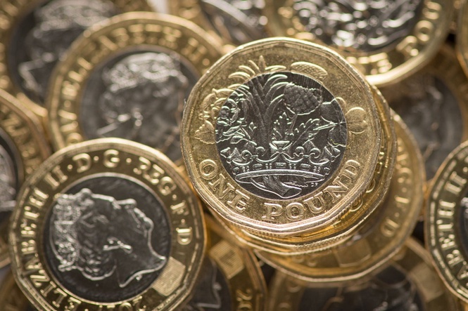 Pound swings higher after Prime Minister reveals plan to step down