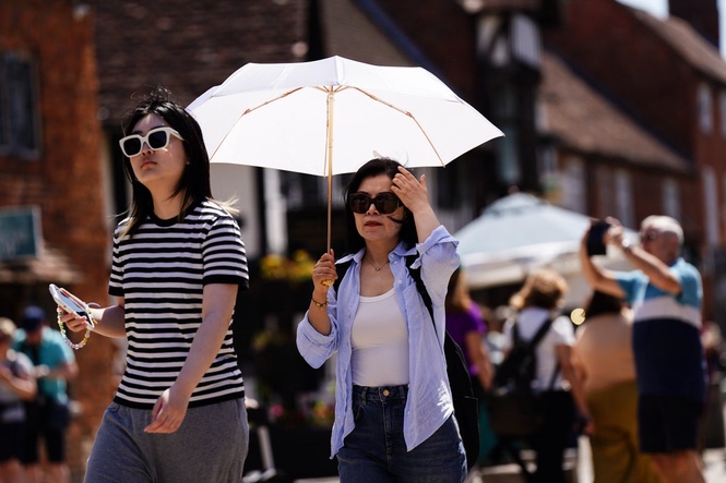 Rare red warnings issued as UK faces 40C temperatures – what we know