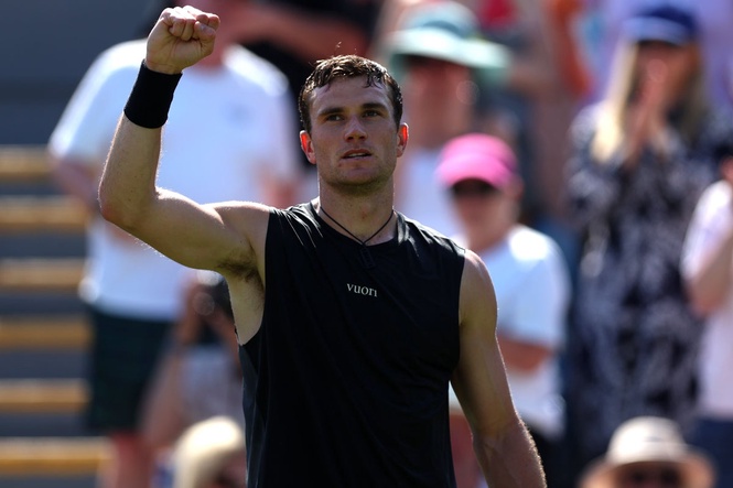 Jack Draper makes winning start to Andy Murray link-up