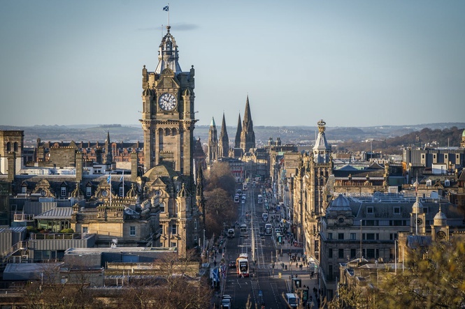 Woman critical after ‘clothes catch fire’ on Edinburgh street