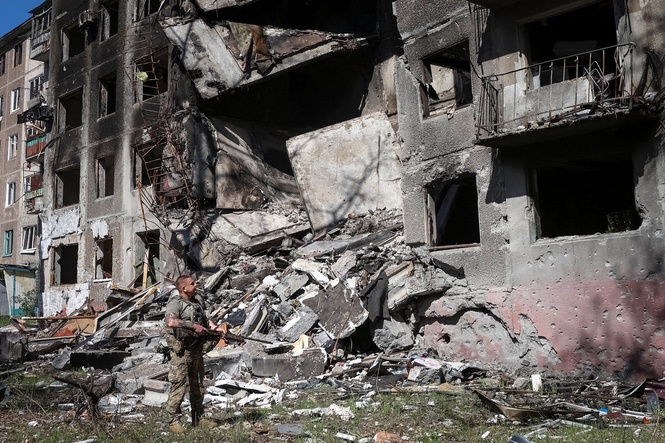 Ukraine warns ceasefire offer may be withdrawn after deadly Russian attacks