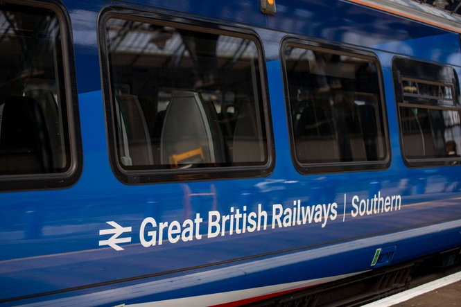 Rail passengers urged ‘to travel only if absolutely necessary’ amid extreme heat