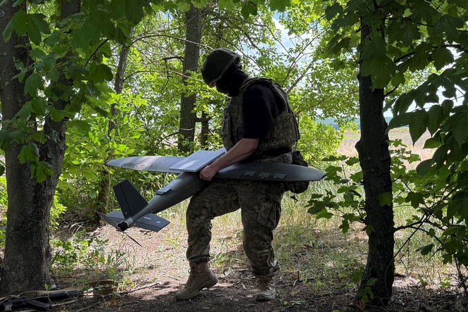 Ukrainian drones crashing in Nato territory a ‘small price to pay’ says Estonia