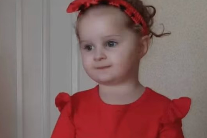 Three year-old girl who died of neglect had rotten black teeth and lice infestation