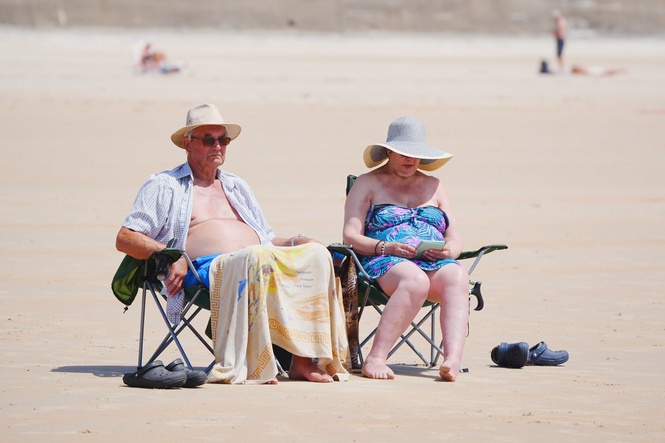 UK heatwave breaks 50-year temperature record for June