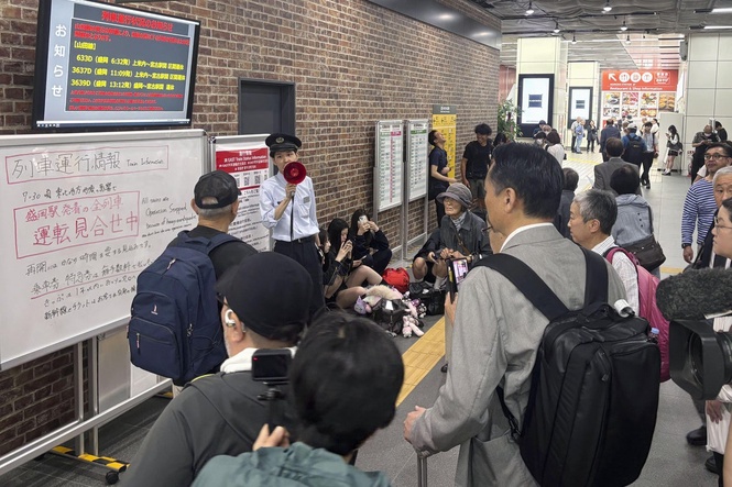No serious damage reported after powerful 7.2-magnitude earthquake hits northern Japan
