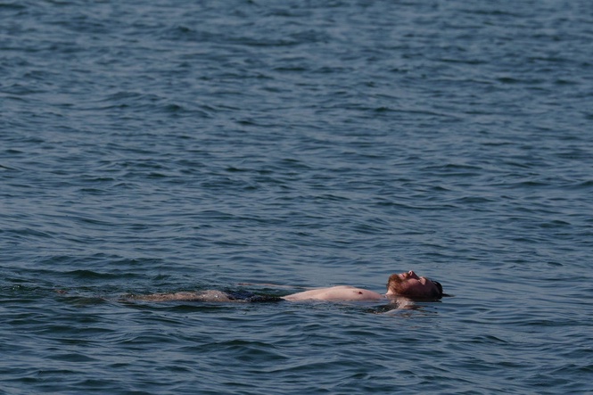 Weather warnings for whole island of Ireland as new record temperature possible