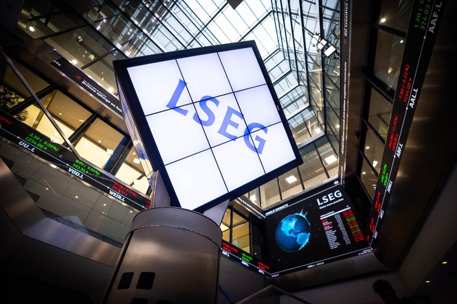 European stocks climb as Dow Jones hits new high