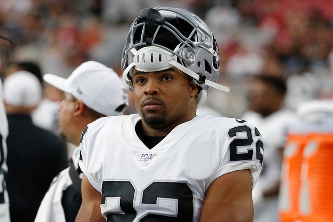 Former NFL star died after police pinned him face down, family claims in lawsuit
