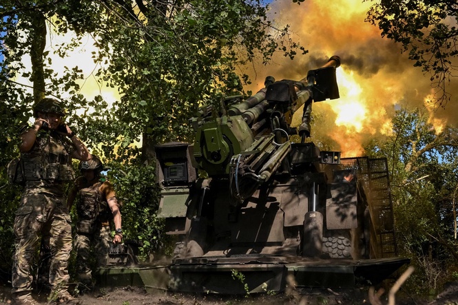 Ukraine to launch 40-day offensive as pressure is piled on Putin