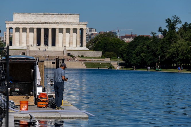Company hired in earlier Reflecting Pool renovations declined to work for Trump because his plan was ‘unfeasible’: report