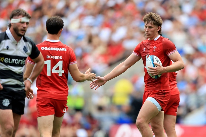 Wales edge past Barbarians to end three-year wait for back-to-back wins