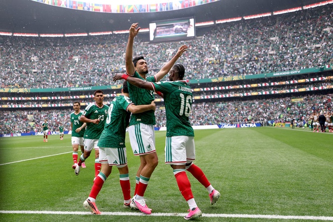 World Cup today: Mexico take on Ecuador with winners facing potential England clash