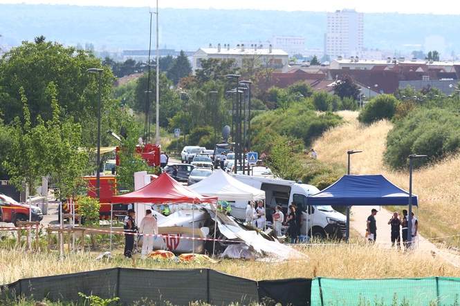 Families of French skydiving crash victims watched on as 11 killed in ‘vertical fall’