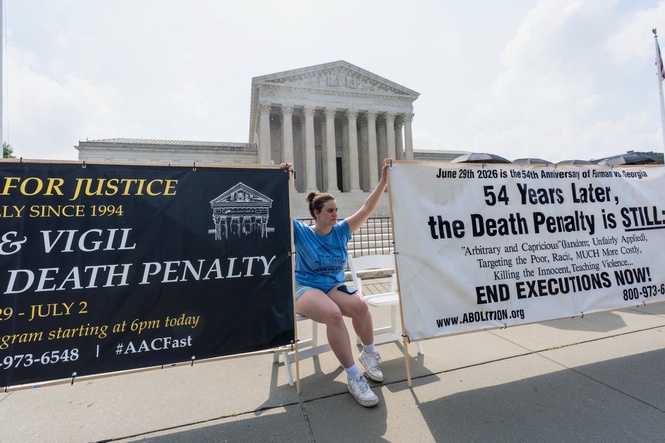 Supreme Court rules constitutional privacy protections apply to cellphone users location history