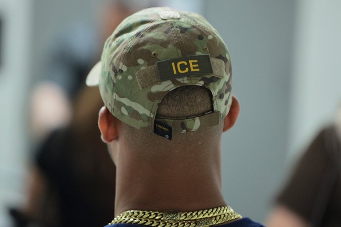ICE agent charged with shooting man and lying about it could walk free in Texas