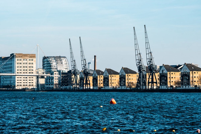 Boy dies after being pulled from water at London’s Royal Victoria Dock amid heatwave