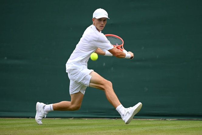 Which British tennis players are still in Wimbledon 2026?