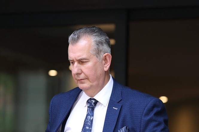 Sinn Féin calls on Stormont Speaker to step aside over Donaldson concerns