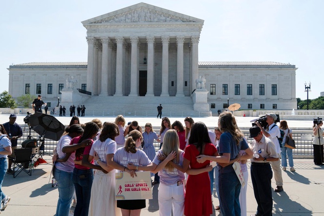 Supreme Court will consider striking down assault weapons bans, in Connecticut and the Chicago-area