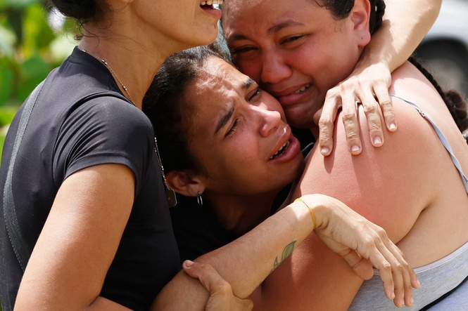 See the world in vertical: Top photos by AP photojournalists