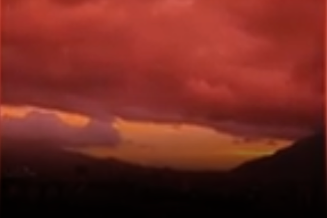 Dramatic pictures show red skies over Caracas days after deadly earthquake