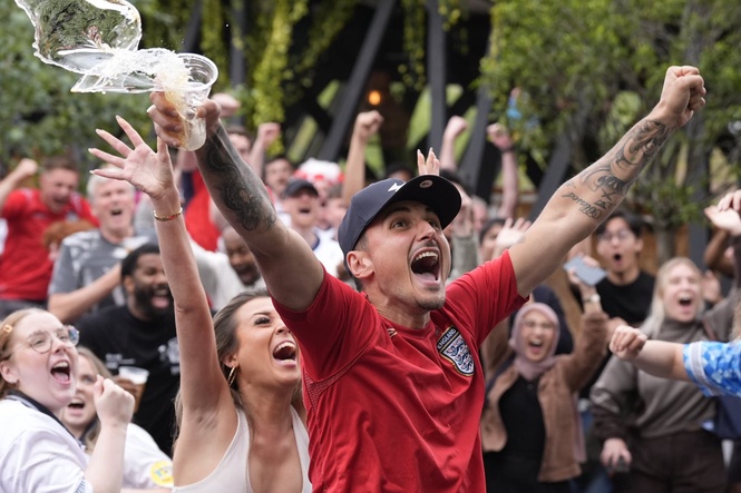 Pub restrictions lifted for England v Mexico early-morning clash – what it means