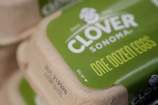 New food label law goes into effect as US state bans ‘sell by’ dates