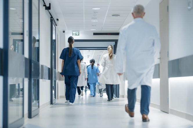 How A&E overcrowding causes 100s of excess deaths at NHS hospitals every week