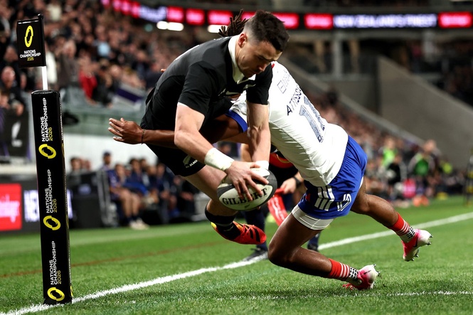 New Zealand hold off France in epic start to Nations Championship