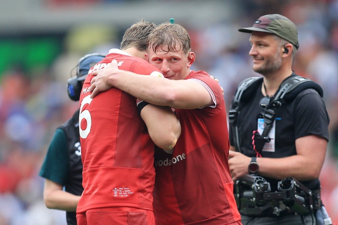 Wales put more off-field woe to one side with morale-boosting win over Fiji